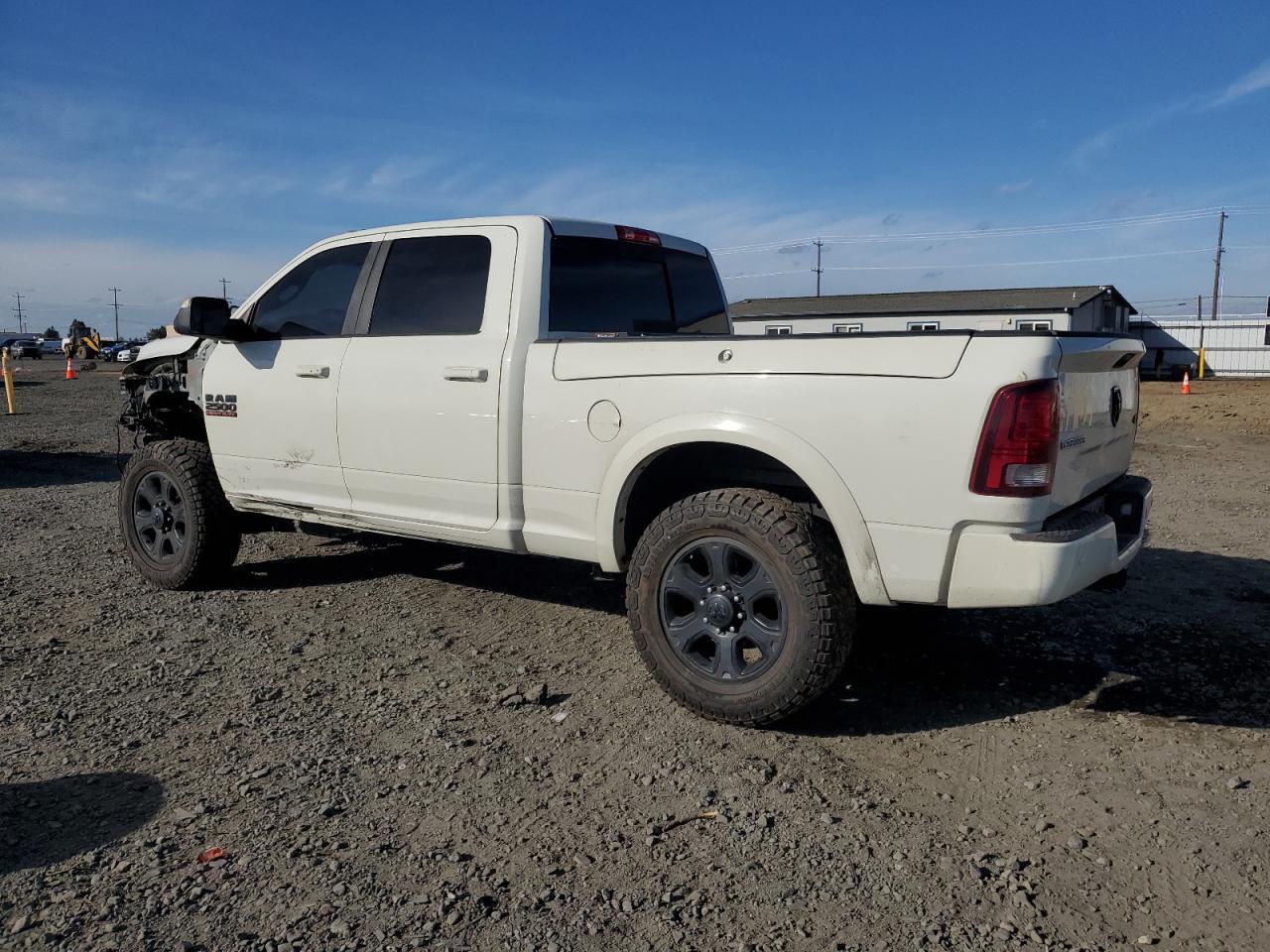 2016 Ram 2500 Laramie - Фото 2