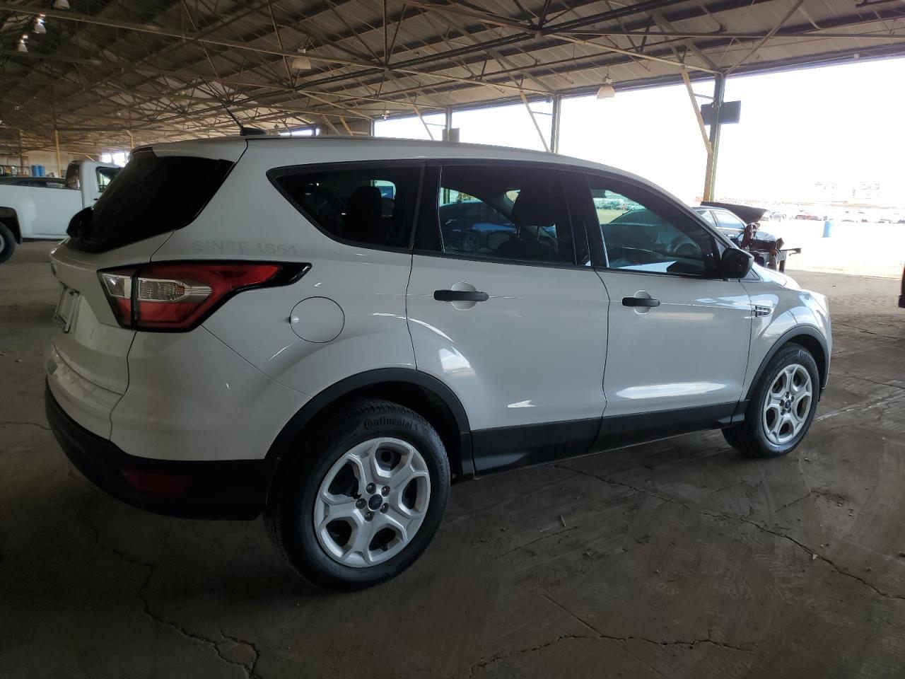 2017 Ford Escape S - Image 3