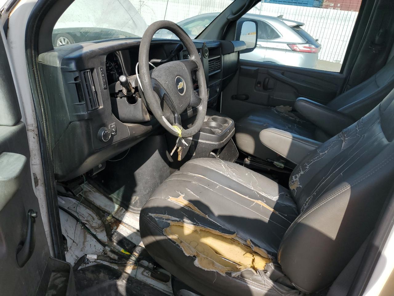 2012 Chevrolet Express G1500 - Image 7