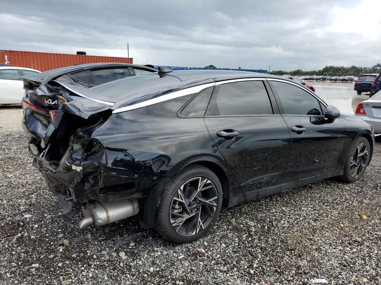2025 Kia K5 Gt Line - Image 3