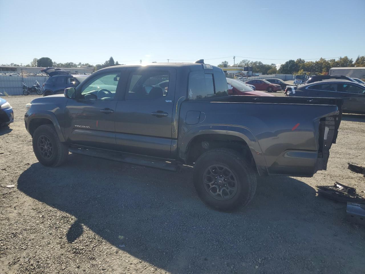 2018 Toyota Tacoma Double Cab - Фото 2