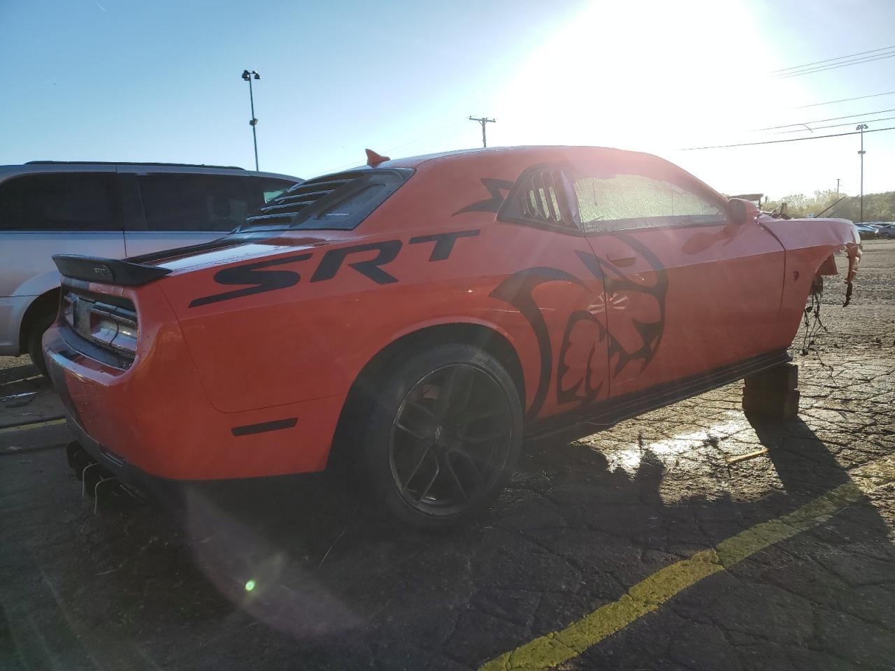 2017 Dodge Challenger Srt Hellcat - Image 3