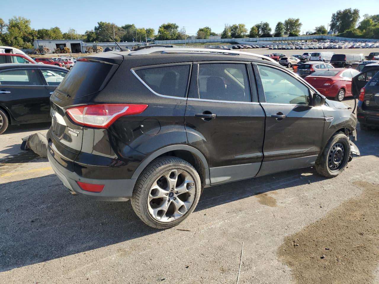 2016 Ford Escape Titanium - Фото 3