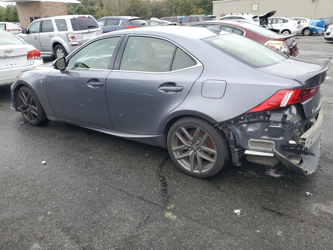 2016 Lexus Is 300 - Image 2