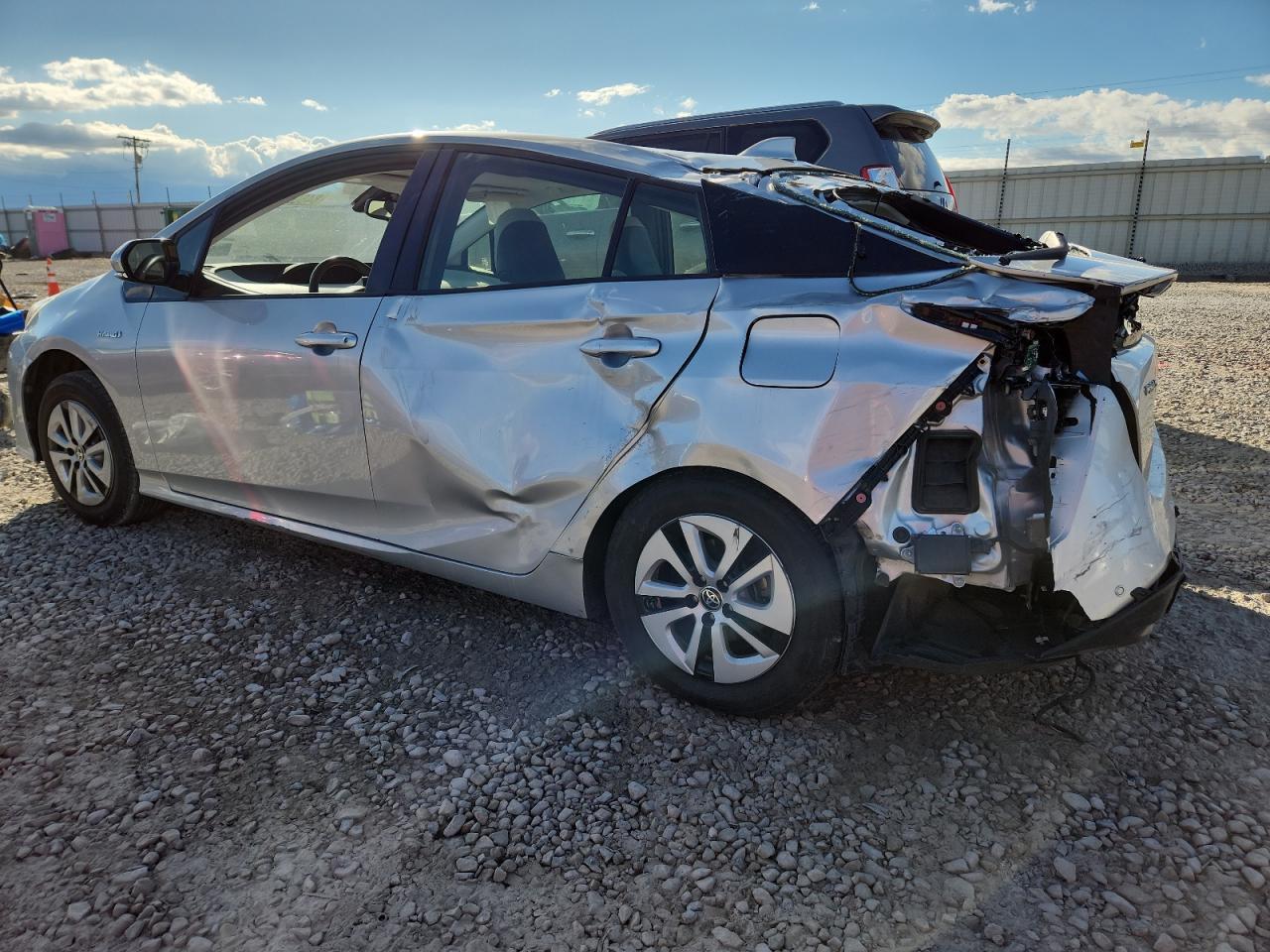 2017 Toyota Prius - Фото 2