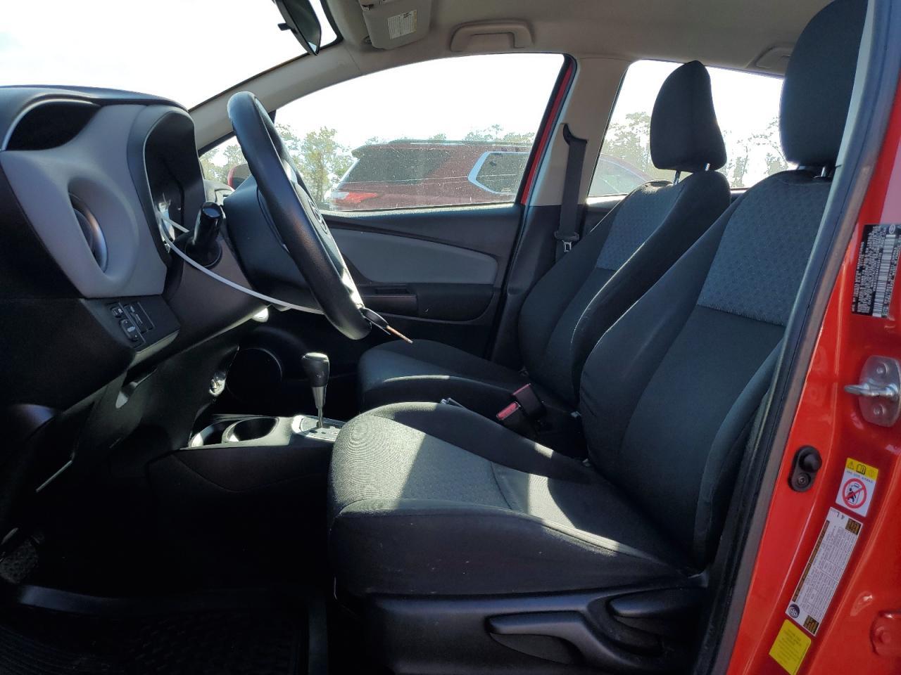 2015 Toyota Yaris - Фото 7