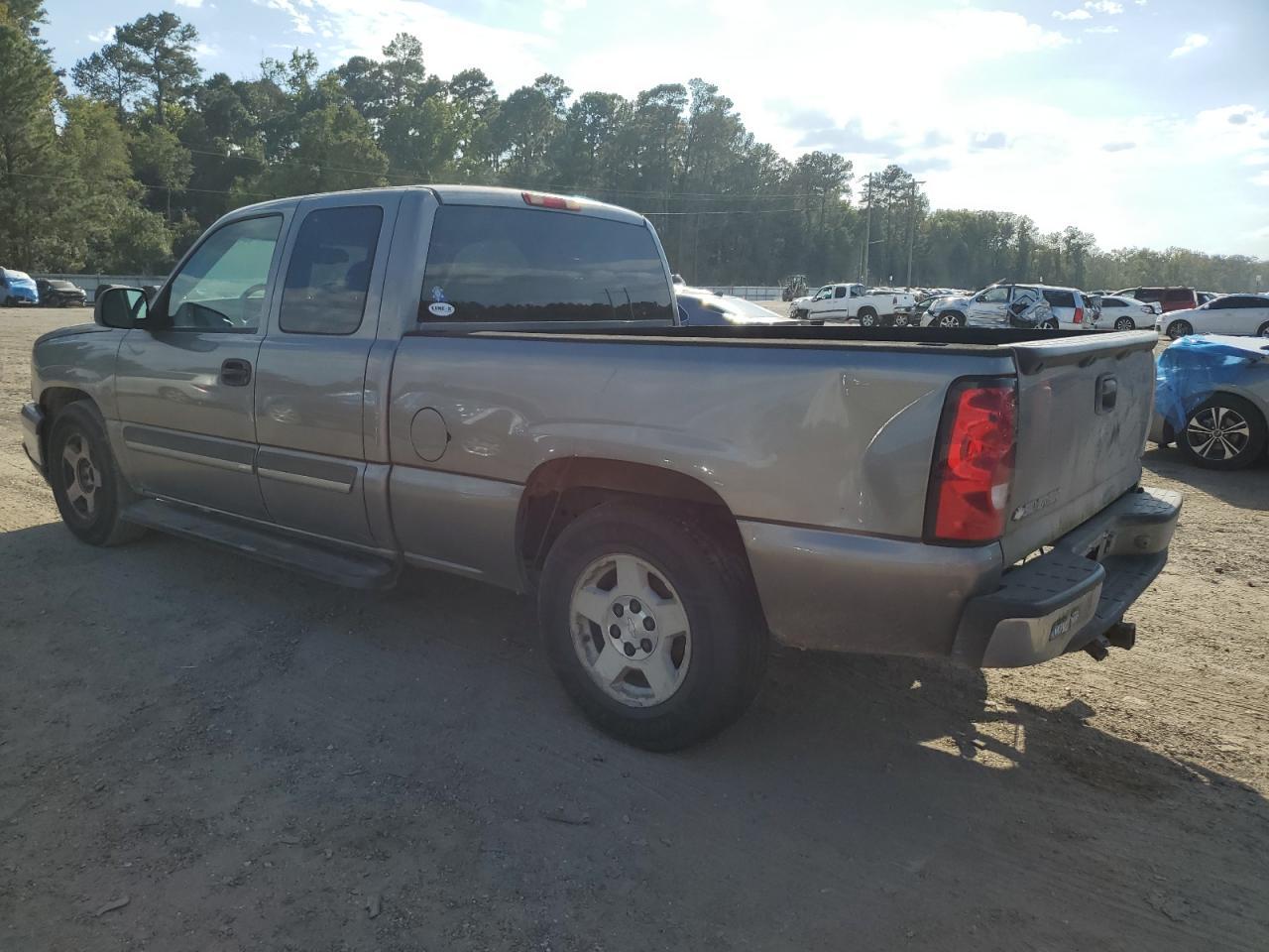 2006 Chevrolet Silverado C1500 - Фото 2