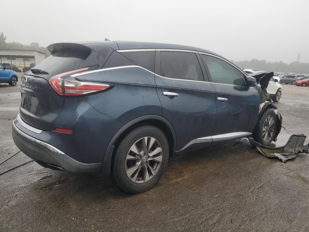 2015 Nissan Murano S - Image 3