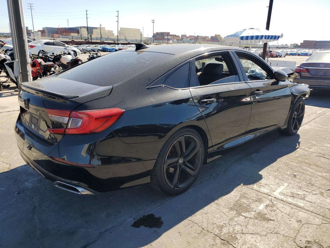 2018 Honda Accord Sport - Image 3