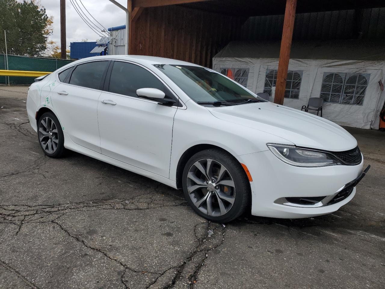 2016 Chrysler 200 C - Image 4