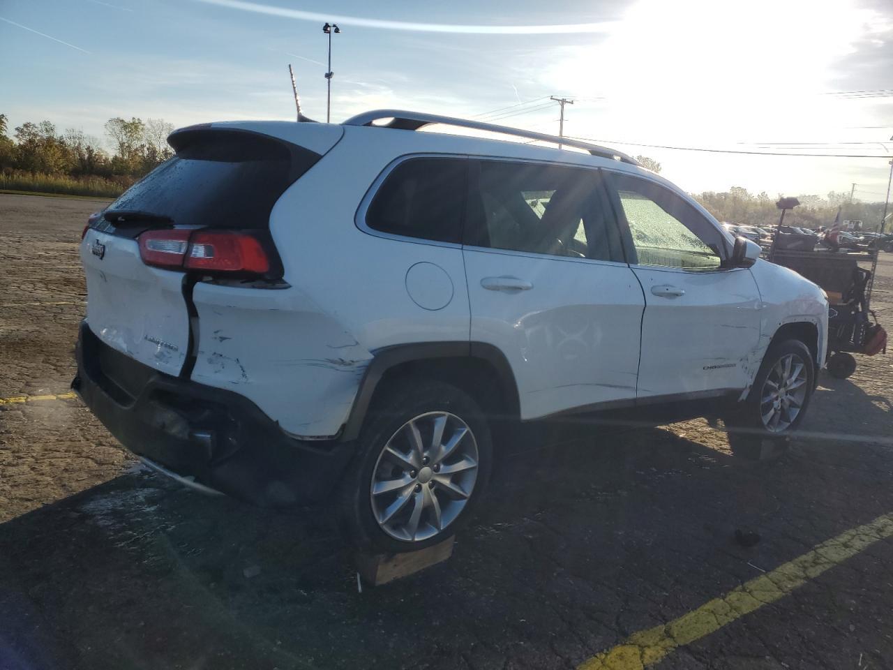 2018 Jeep Cherokee Limited - Image 3