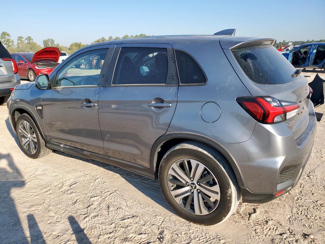 2024 Mitsubishi Outlander Sport S/Se - Фото 2