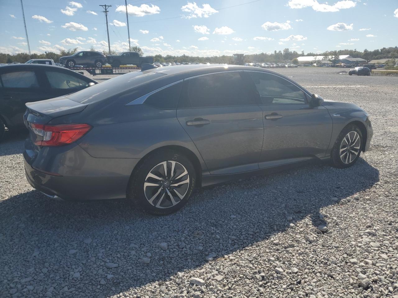 2020 Honda Accord Hybrid - Image 3