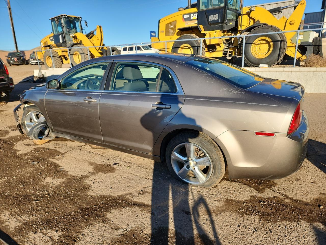 2010 Chevrolet Malibu Ls - Фото 2