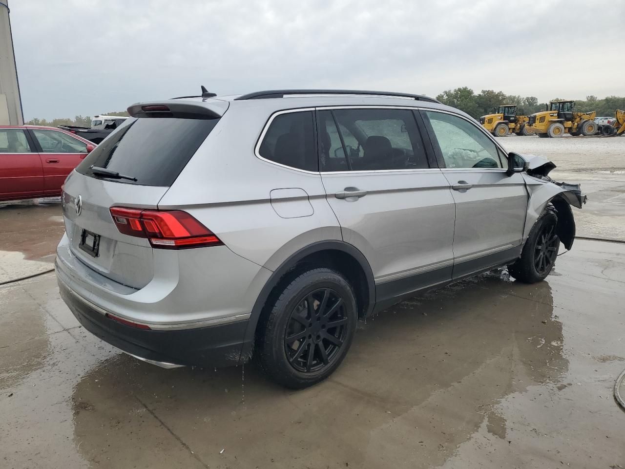 2020 Volkswagen Tiguan Se - Фото 3