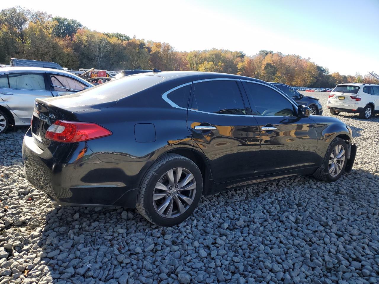 2011 Infiniti M37 X - Фото 3