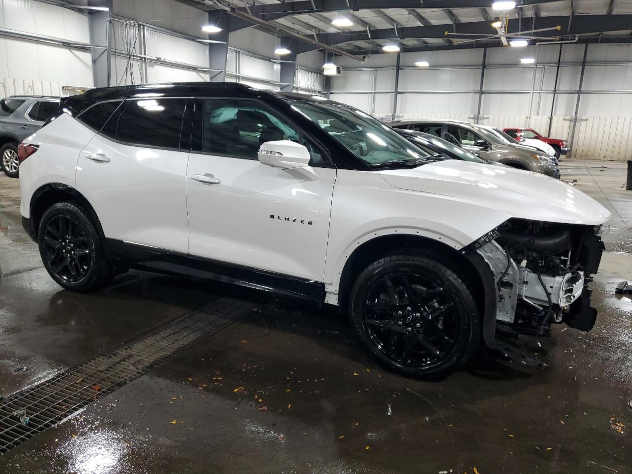 2025 Chevrolet Blazer Rs - Image 4