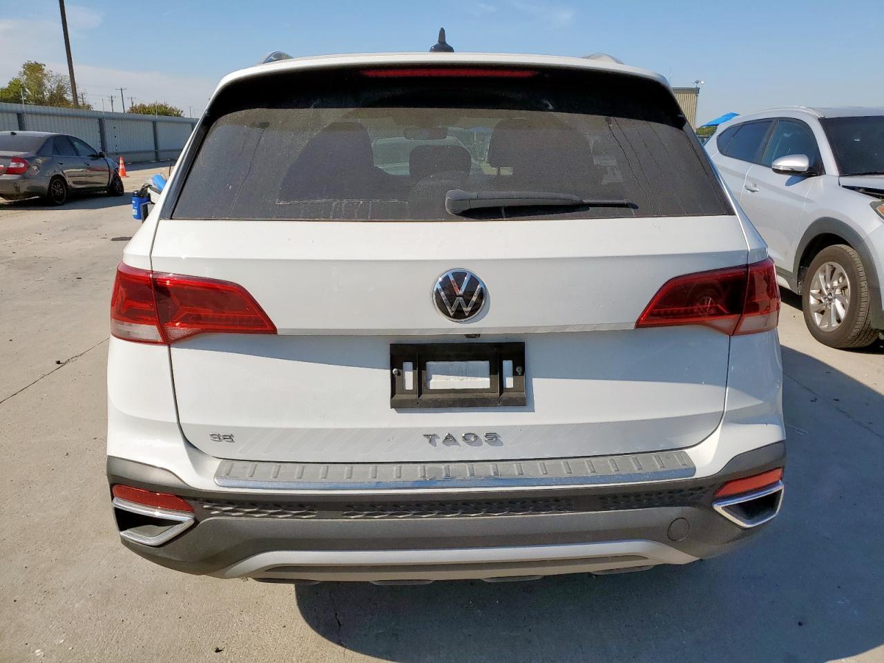 2024 Volkswagen Taos Se - Фото 6