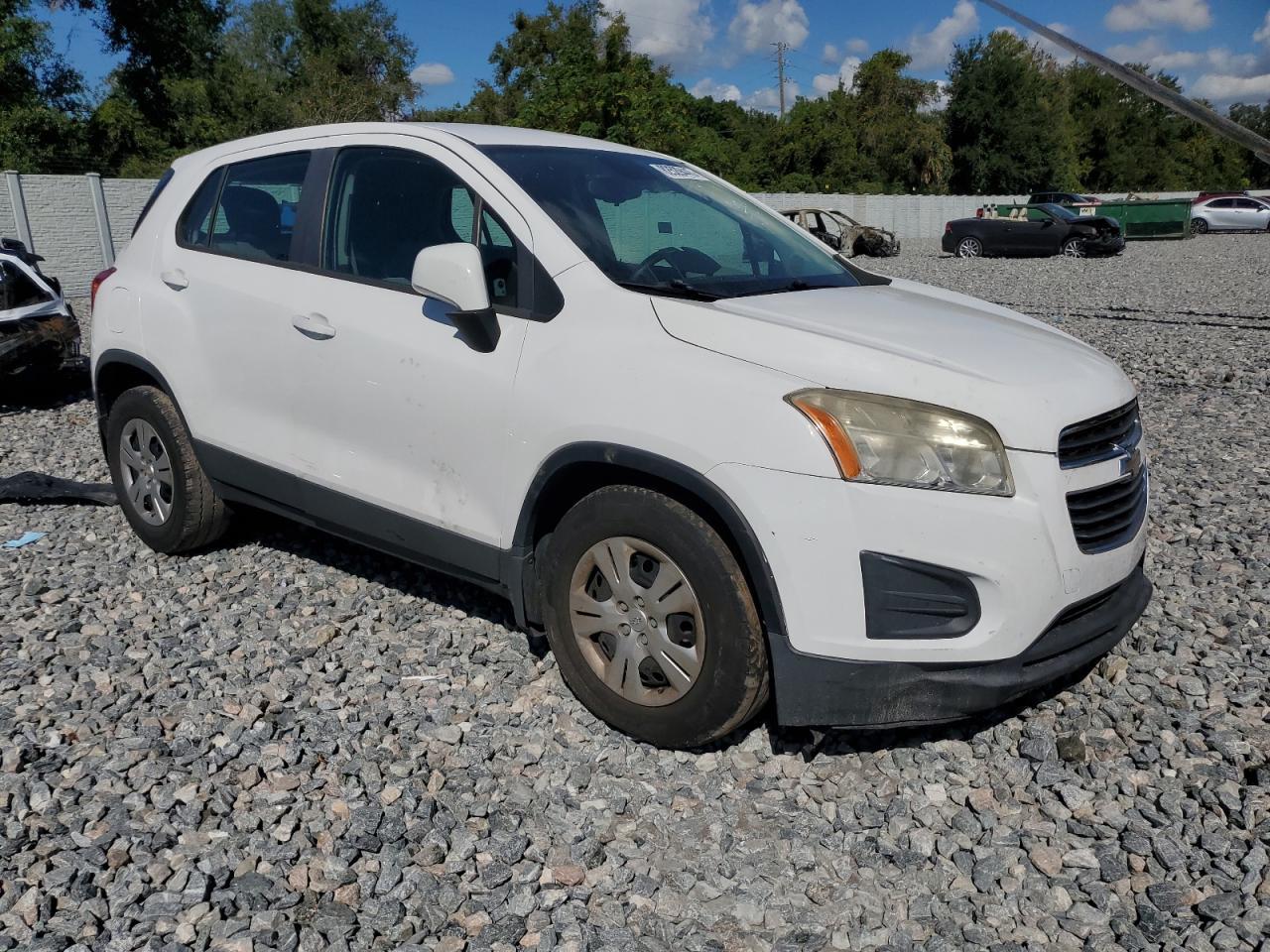 2015 Chevrolet Trax Ls - Image 4