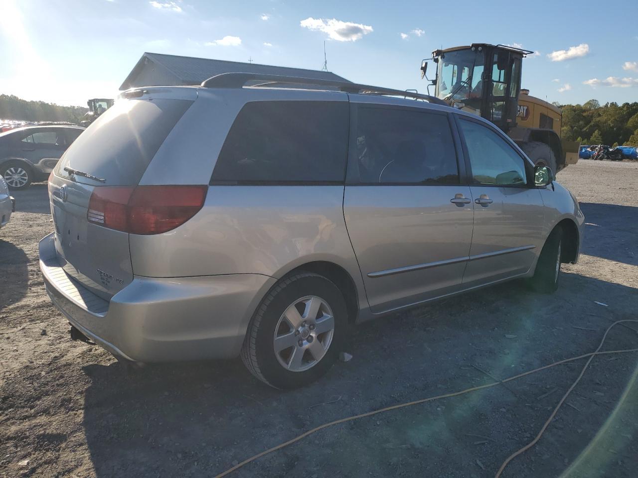 2005 Toyota Sienna Ce - Image 3