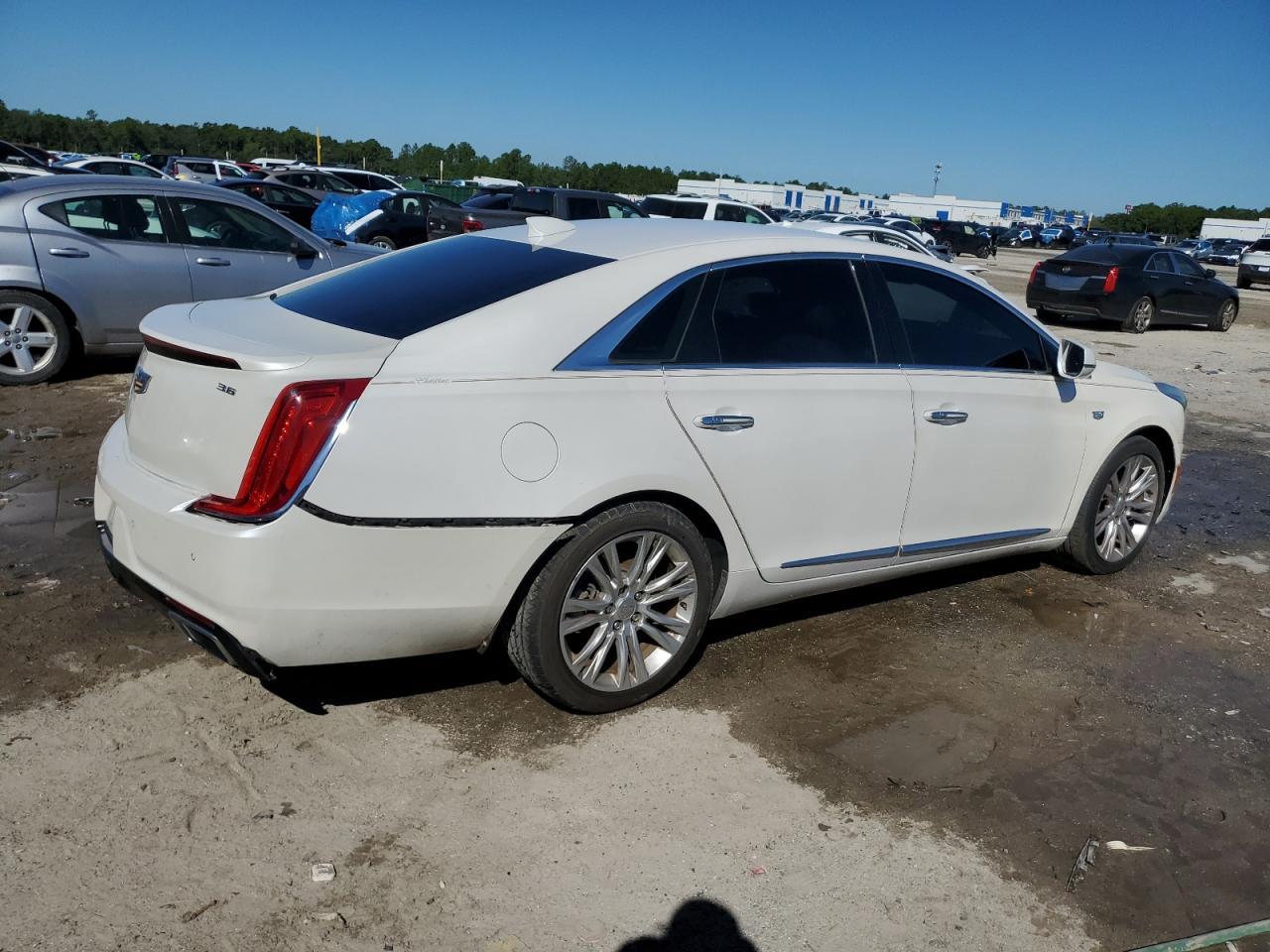 2018 Cadillac Xts Luxury - Фото 3