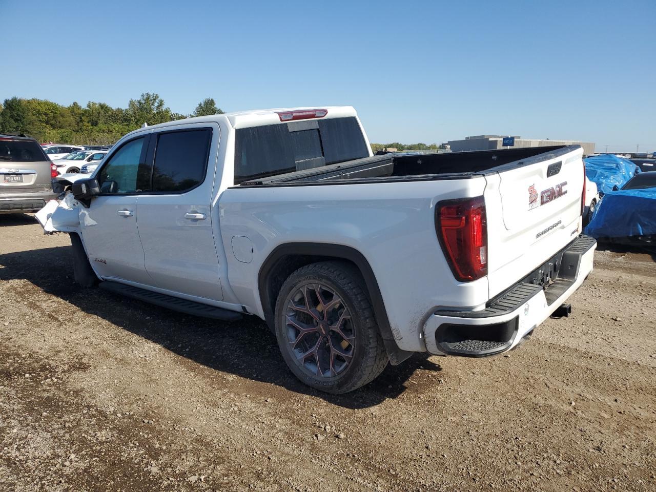 2021 GMC Sierra K1500 At4 - Фото 2