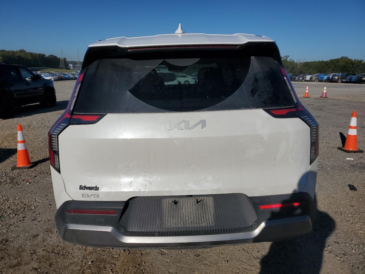 2024 Kia Ev9 Light - Фото 6