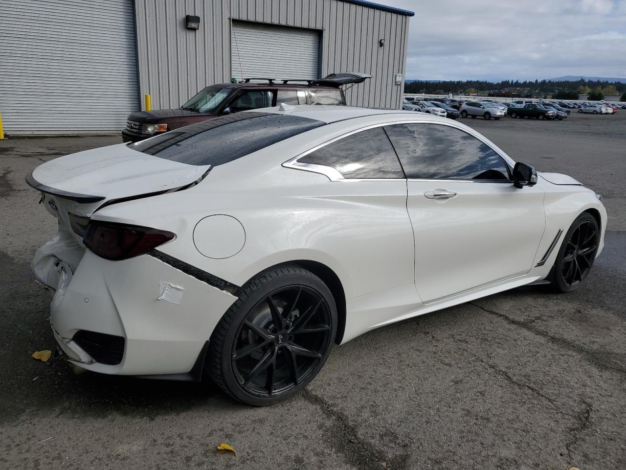 2021 Infiniti Q60 Luxe - Фото 3