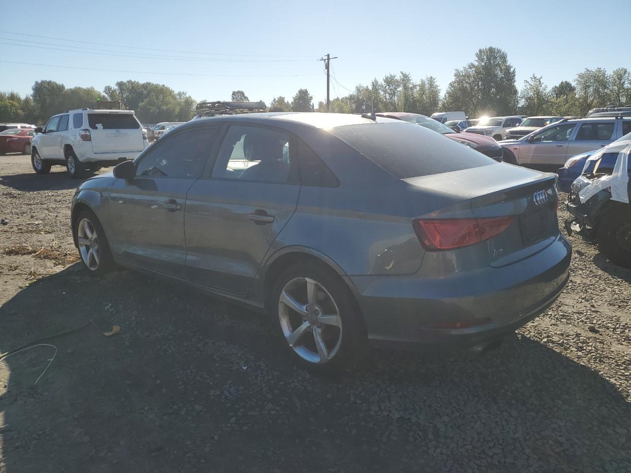 2016 Audi A3 Premium - Фото 2