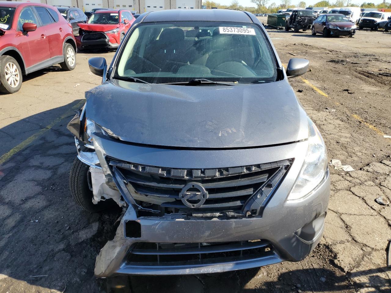 2018 Nissan Versa S - Фото 5