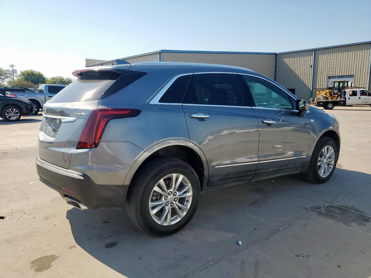 2021 Cadillac Xt5 Luxury - Image 3