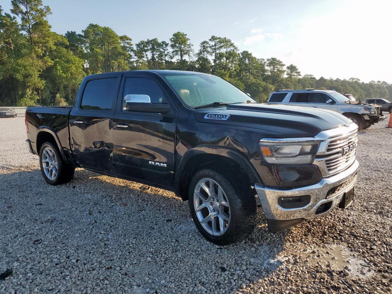 2019 Ram 1500 Laramie - Фото 4