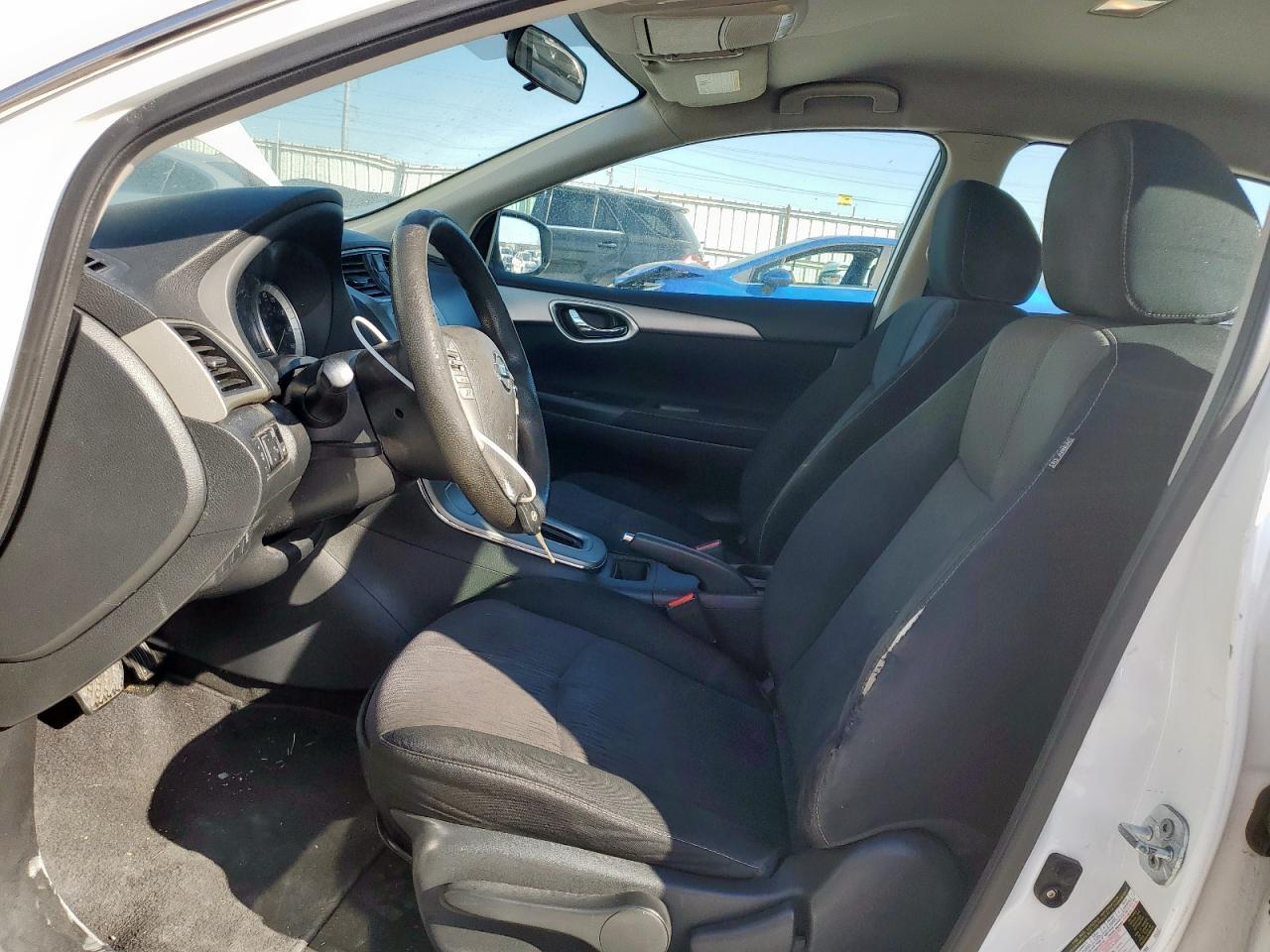 2014 Nissan Sentra S - Фото 7