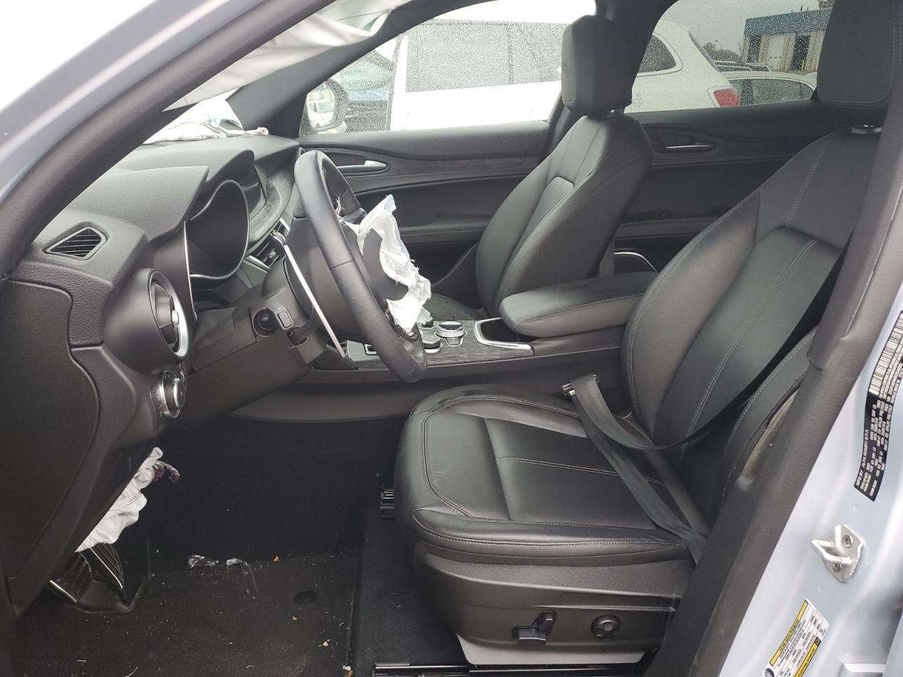 2022 Alfa Romeo Stelvio - Фото 7