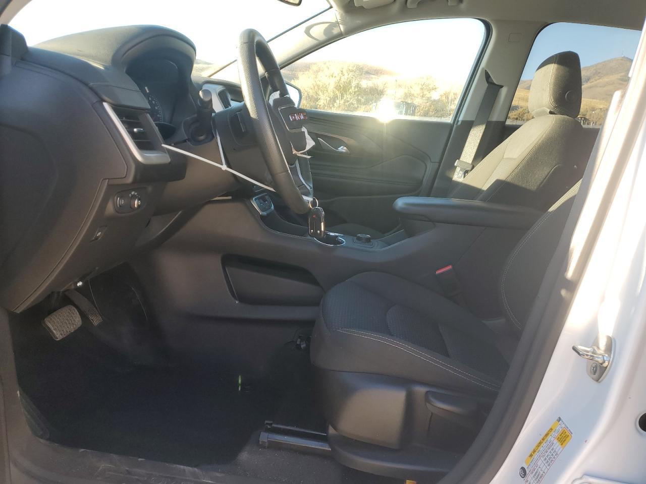 2024 GMC Terrain Sle - Image 7