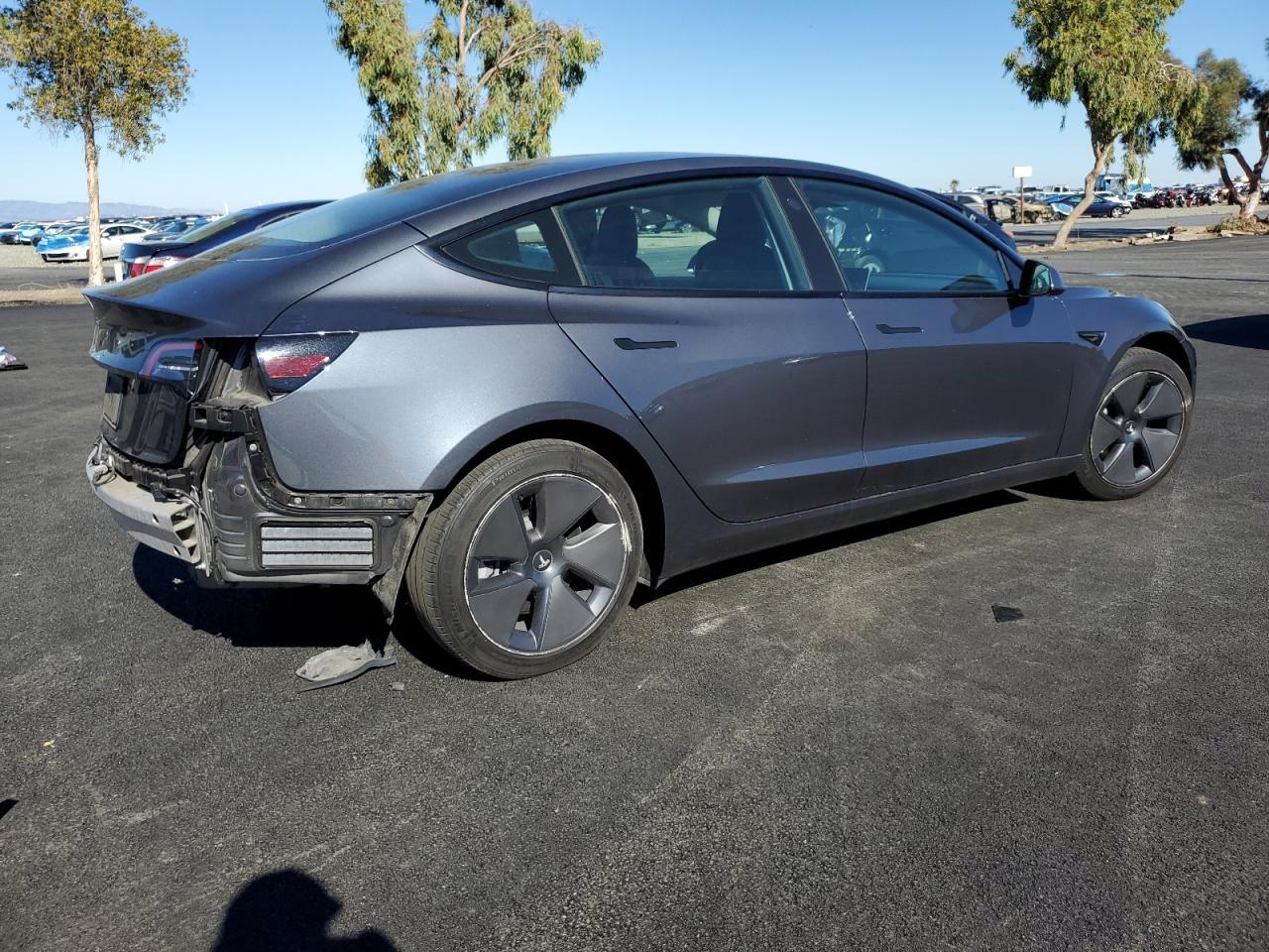2022 Tesla Model 3 - Фото 3