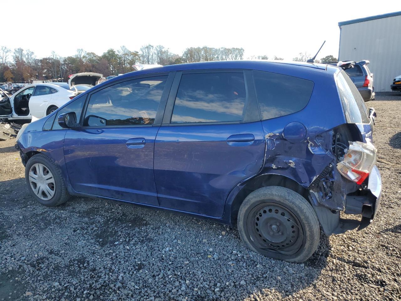 2011 Honda Fit - Image 2