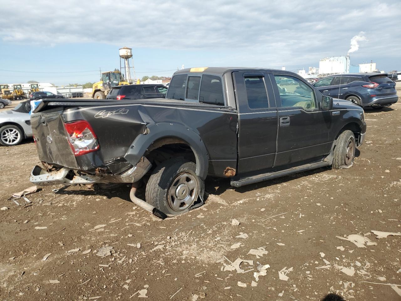 2005 Ford F150 - Image 3