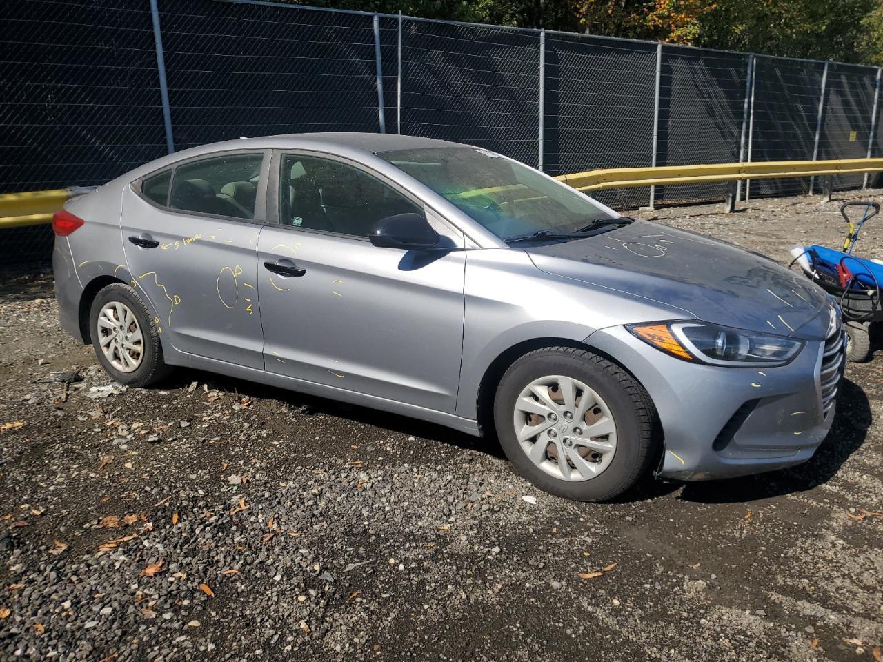 2017 Hyundai Elantra Se - Фото 4