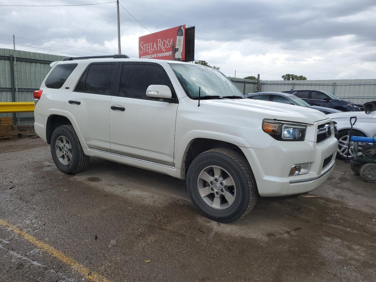 2011 Toyota 4Runner Sr5 - Image 4
