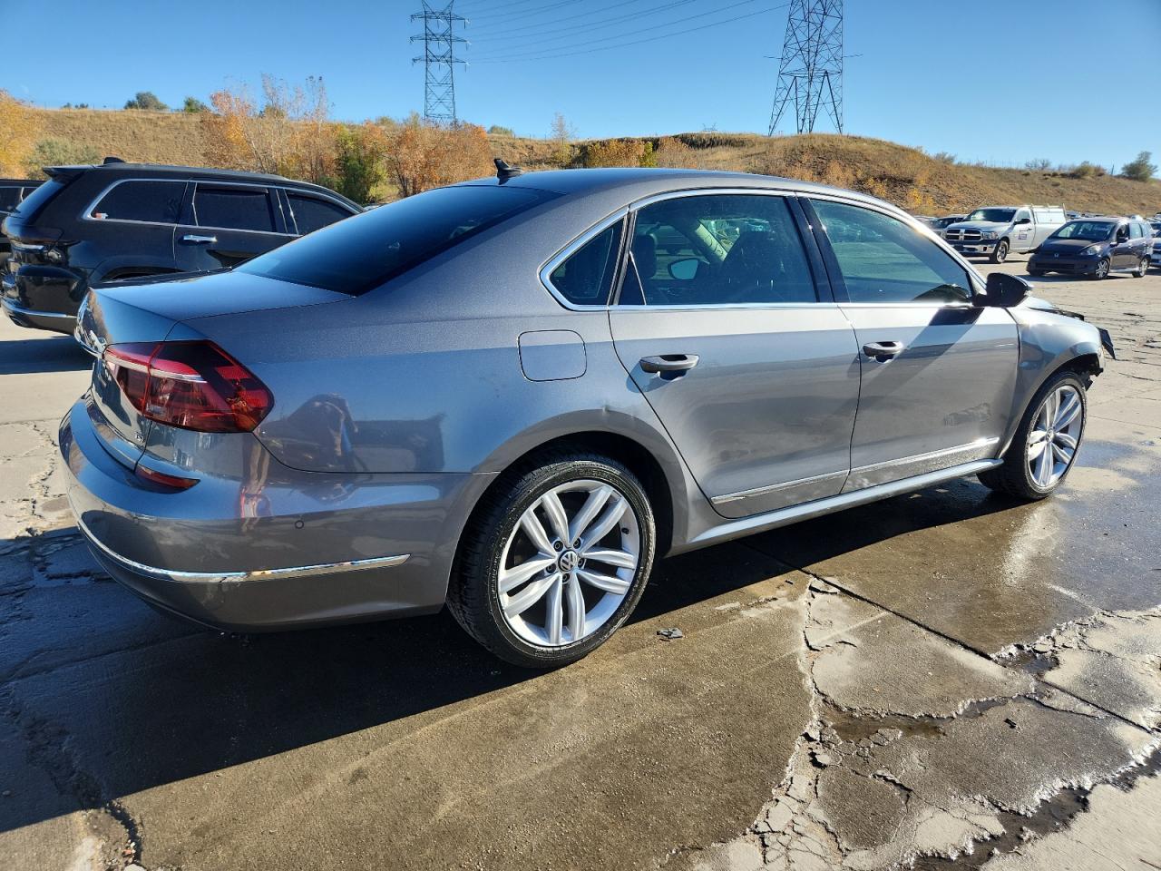 2017 Volkswagen Passat Sel Premium - Image 3