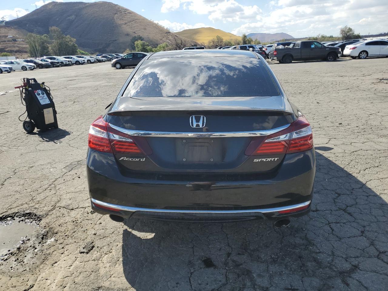 2017 Honda Accord Sport - Фото 6