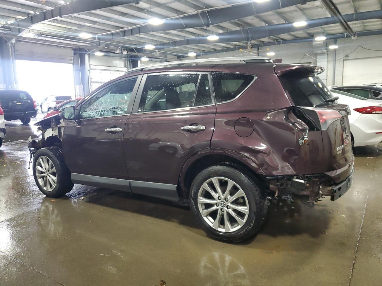 2017 Toyota Rav4 Limited - Фото 2