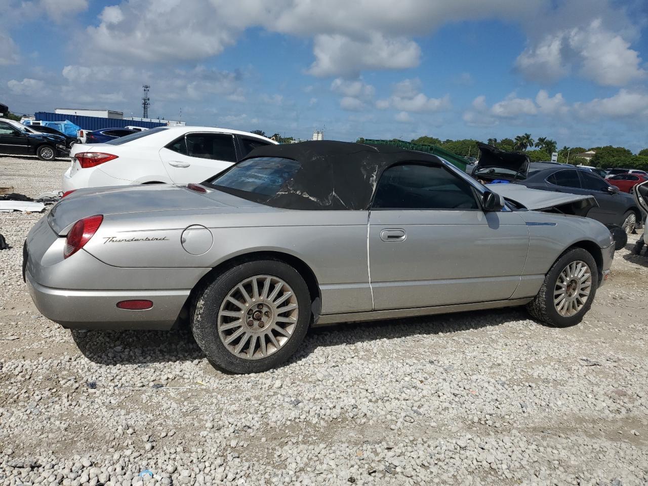 2005 Ford Thunderbird - Фото 3