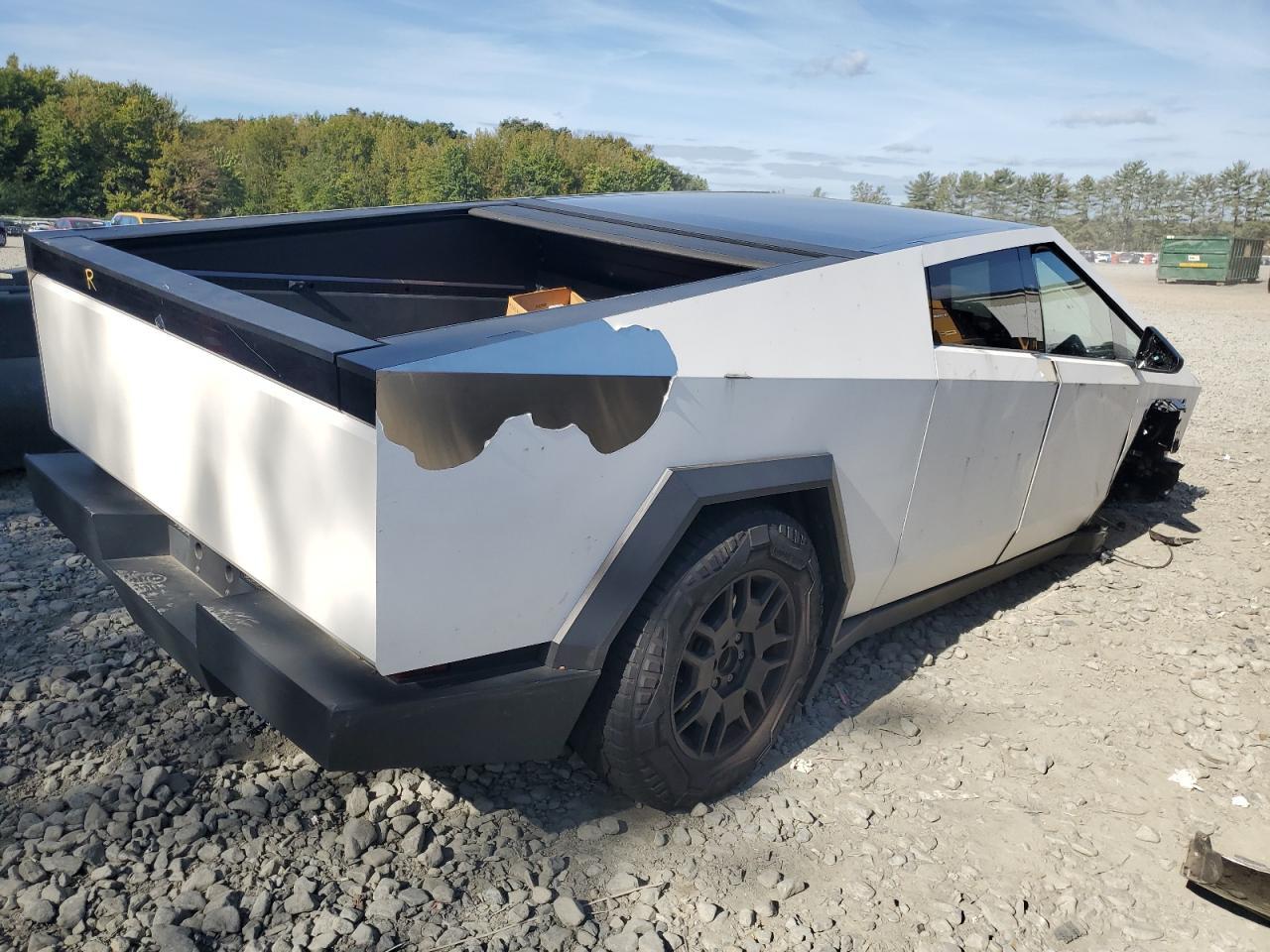 2024 Tesla Cybertruck - Фото 3