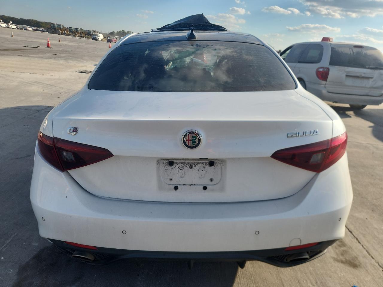 2017 Alfa Romeo Giulia Ti - Image 6