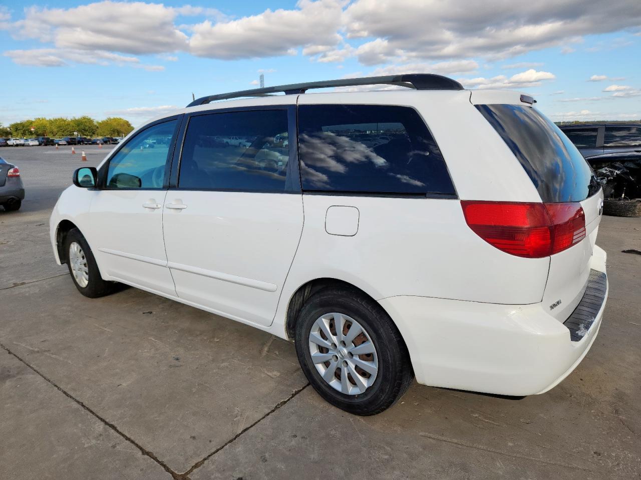 2006 Toyota Sienna Le 8 Passenger - Фото 2