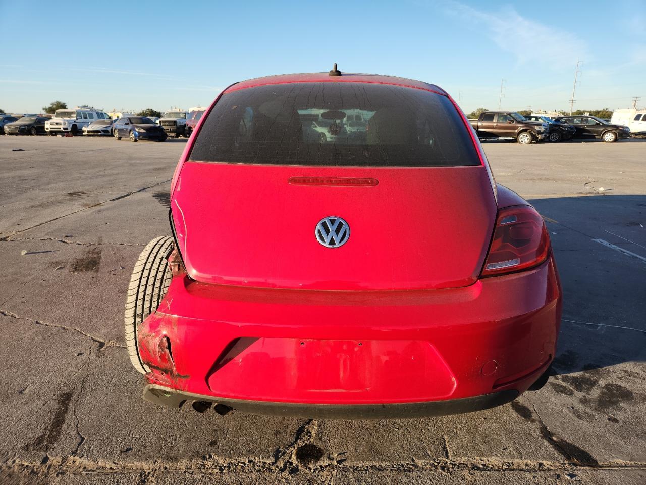 2013 Volkswagen Beetle - Фото 6