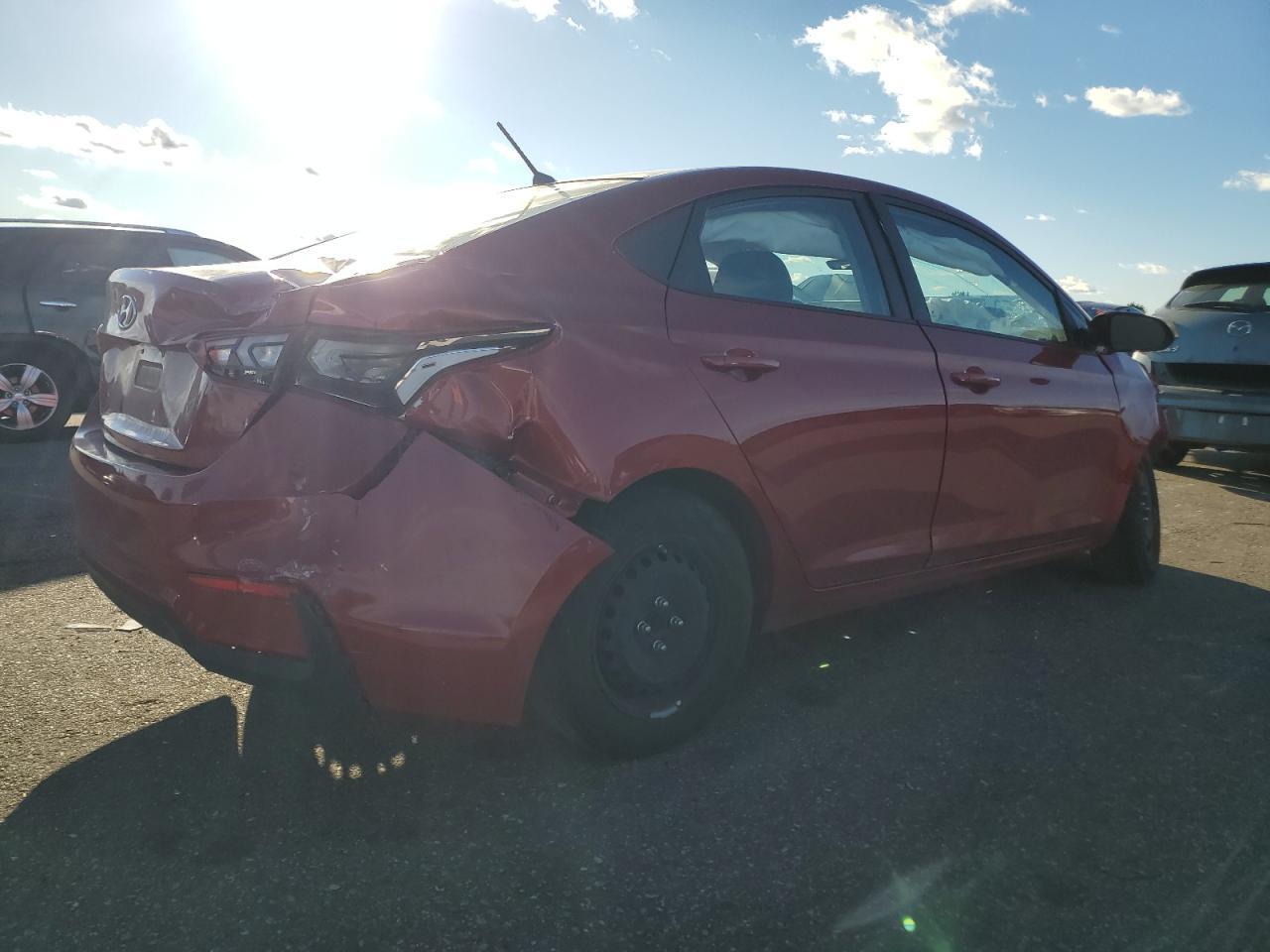 2019 Hyundai Accent Se - Image 3