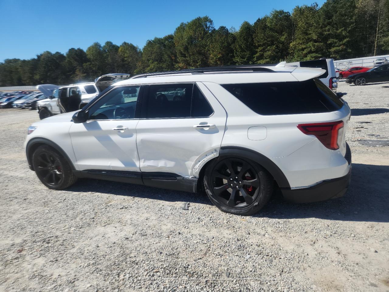 2022 Ford Explorer St - Фото 2